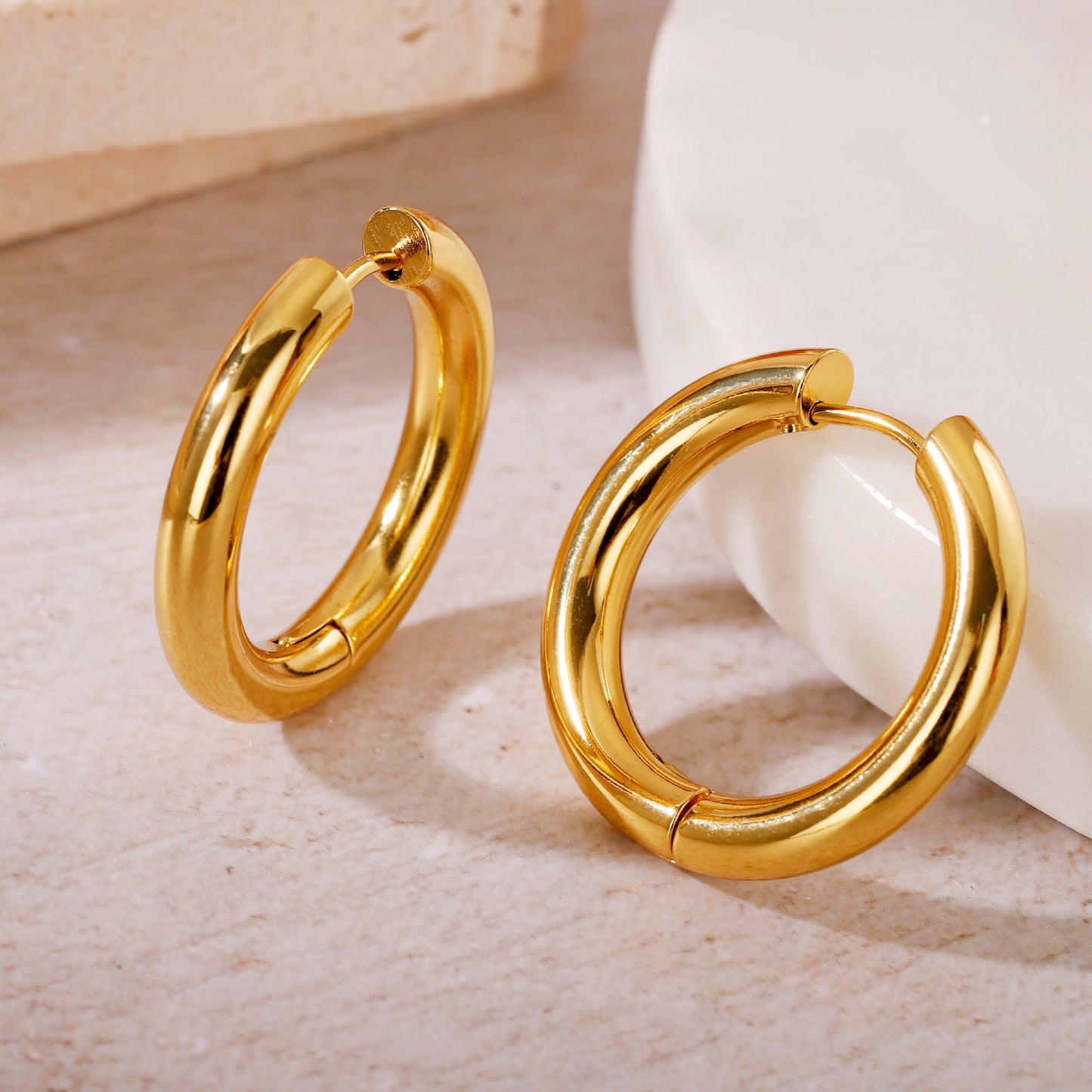 Fashionable Minimalist Earrings For Women