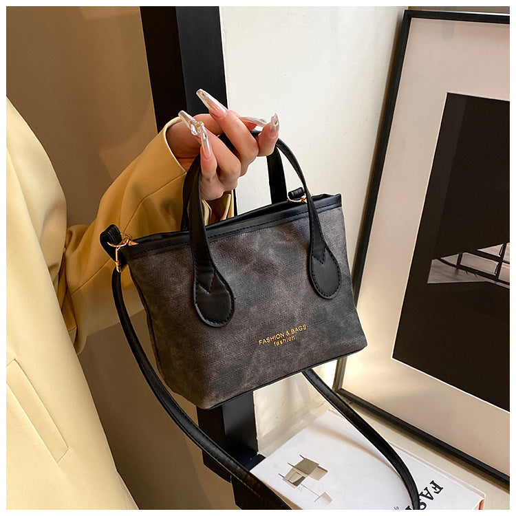 Retro Shoulder Bag Large Capacity Portable Bucket Bag