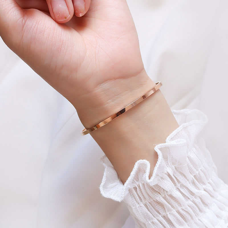 Titanium Steel Non-fading Polished Circular Bracelet